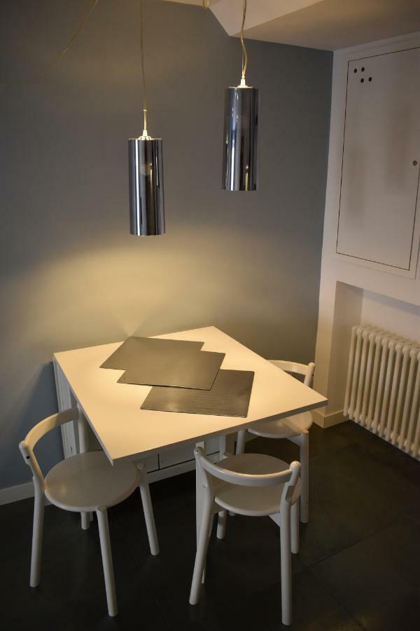 Silver Flat Vernazza Luaran gambar